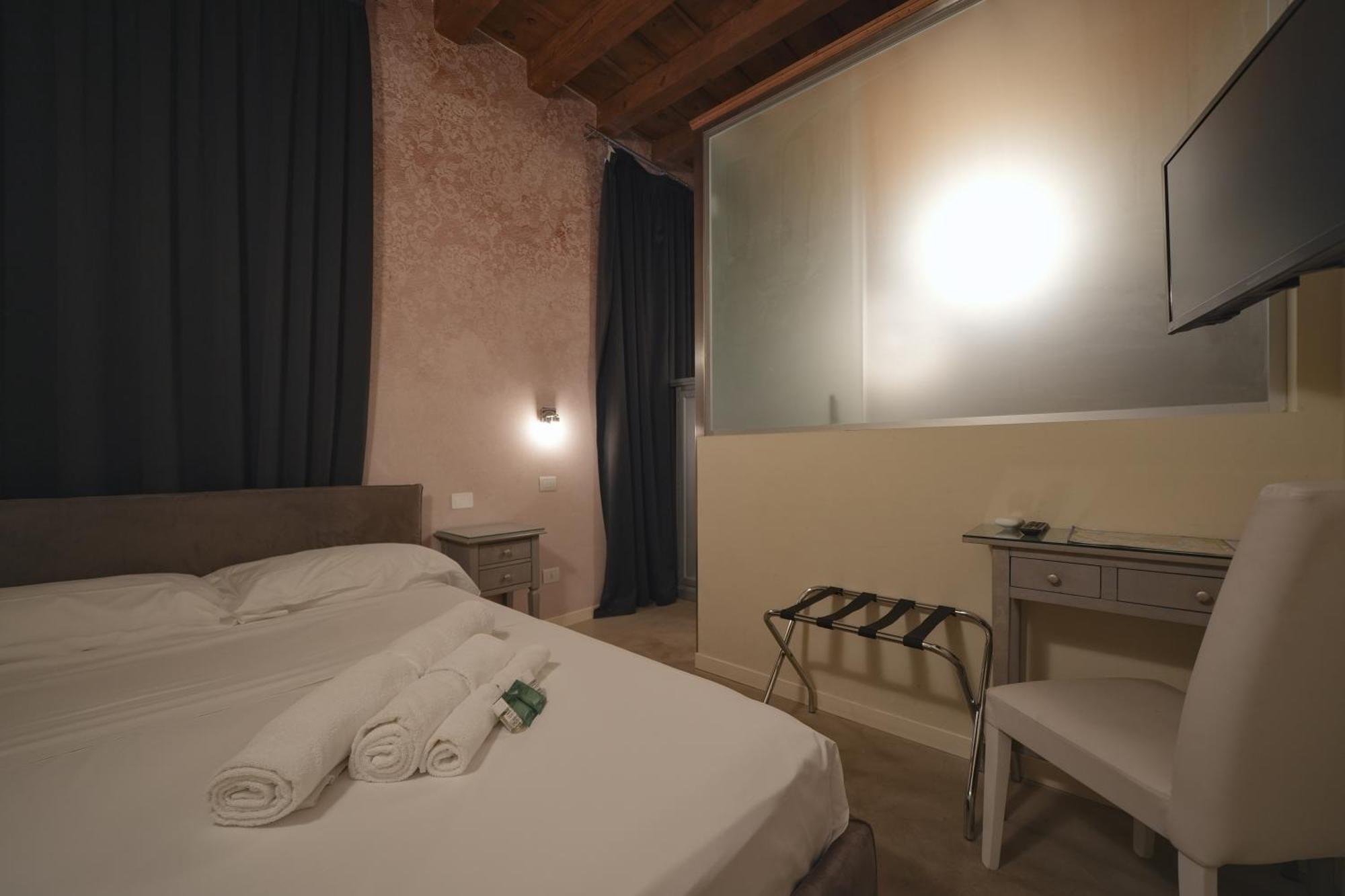 Palazzo Di Giulietta - Juliet'S Palace Verona Eksteriør bilde